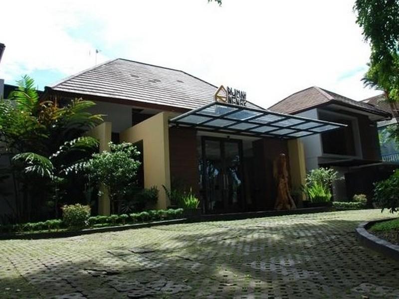 Rumah Nenek Hotel And Restaurant Padang  Extérieur photo