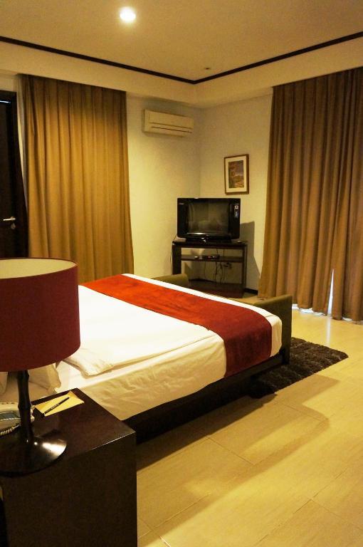 Rumah Nenek Hotel And Restaurant Padang  Extérieur photo